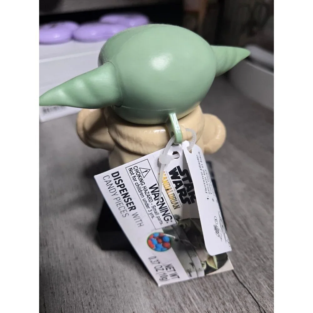 Yoda plush, candy dispenser, two hair‎ ties